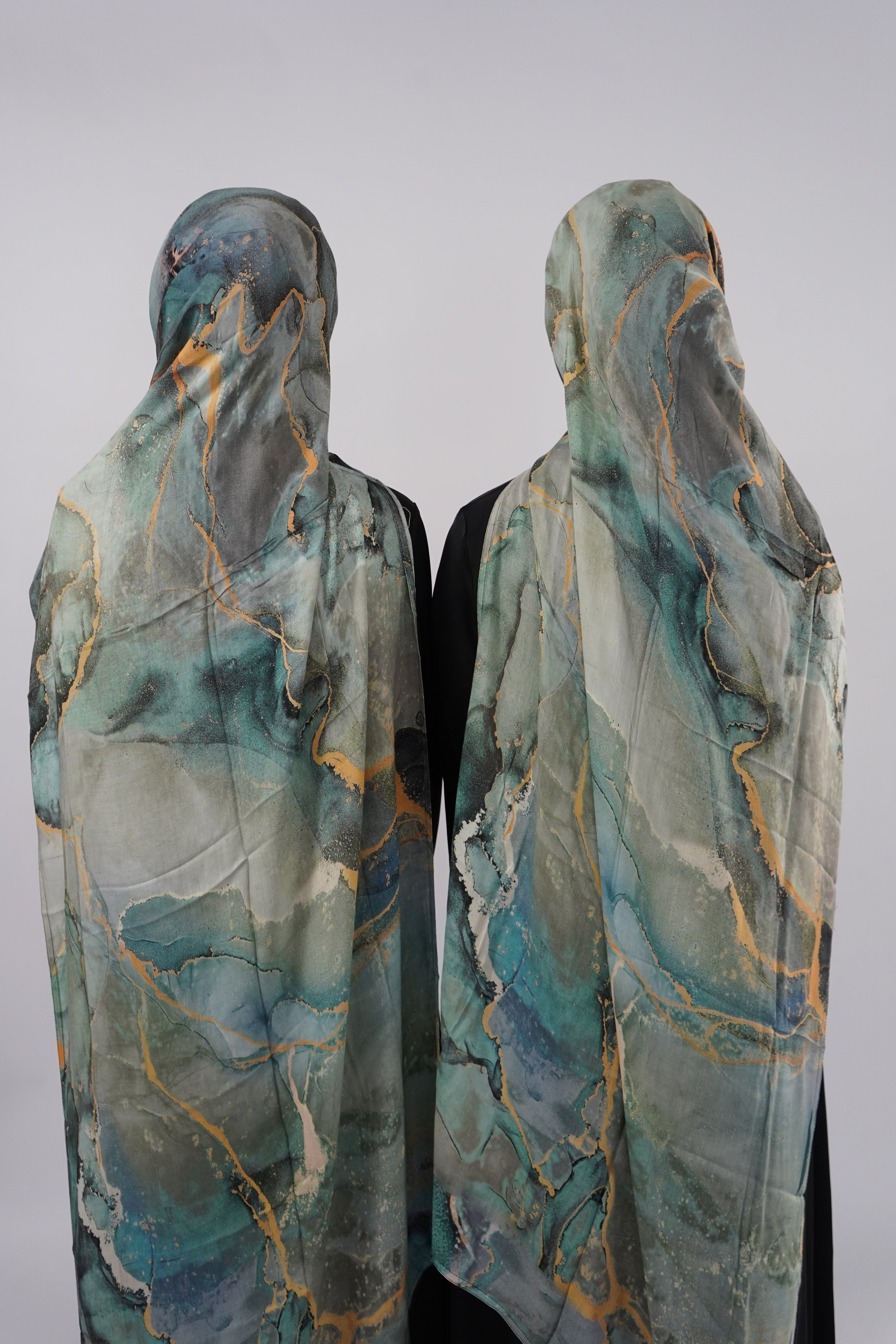 Print Modal Hijab - Serenity Waves