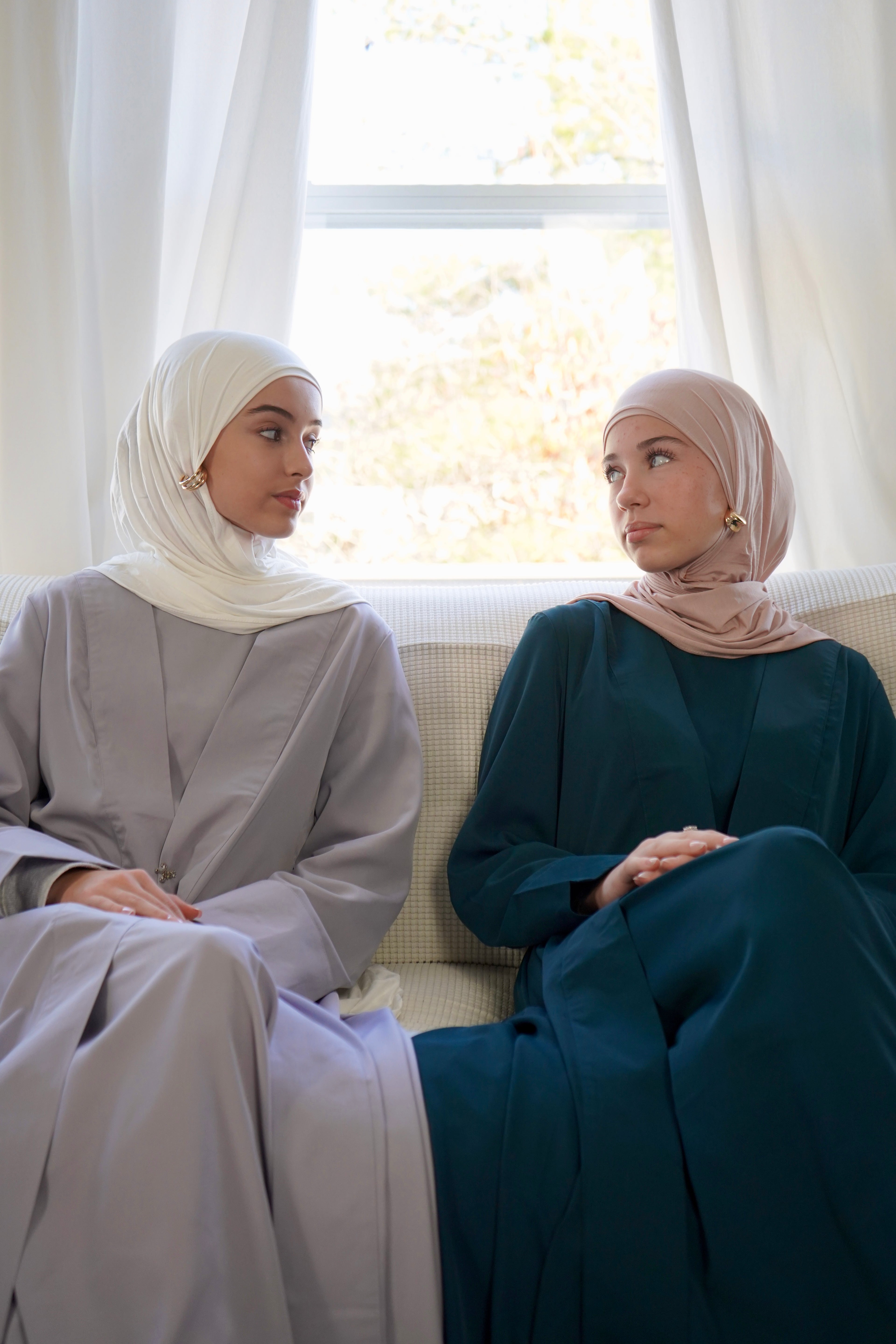 Two Piece Buckle Abaya- Gray