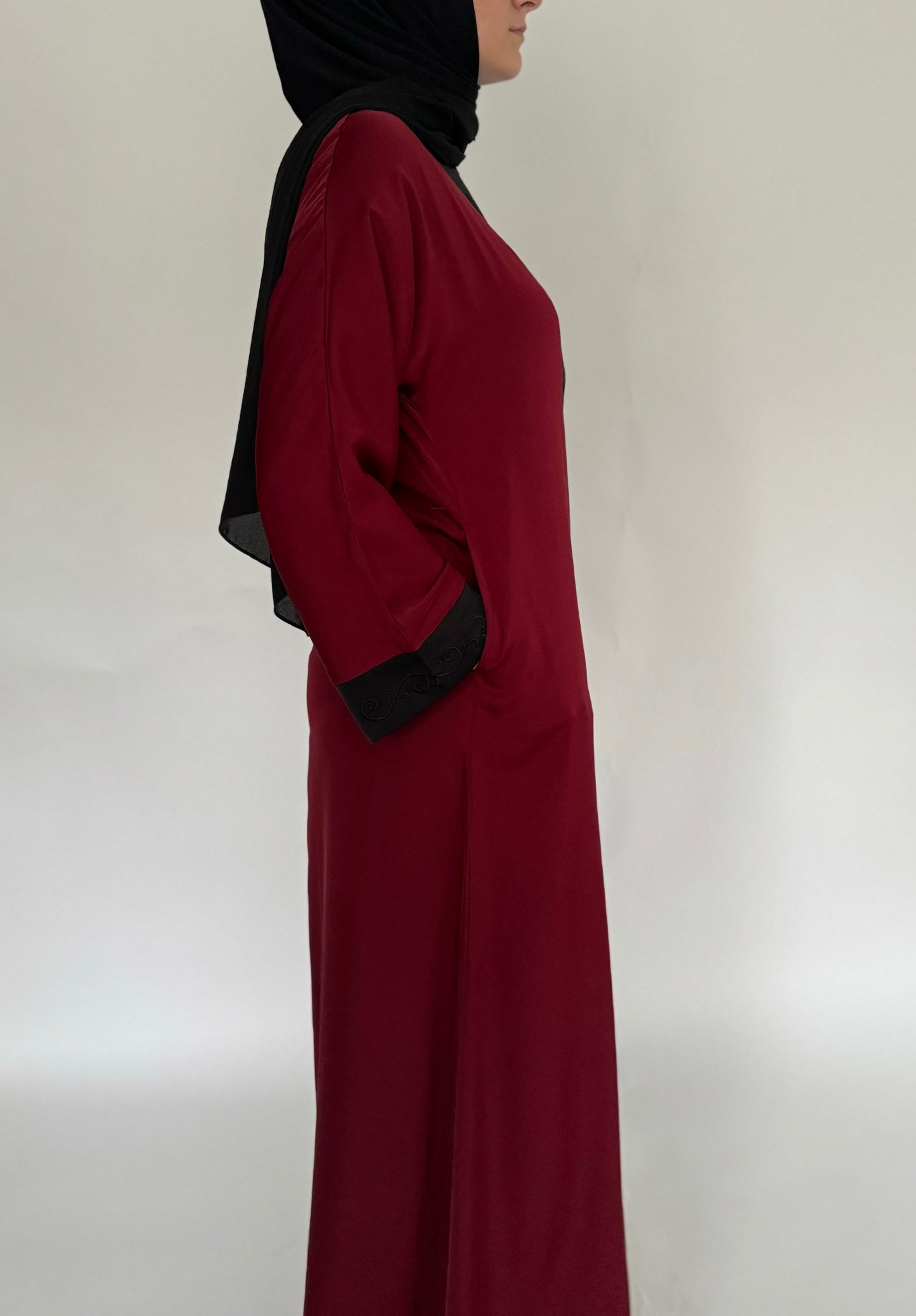 Zip Up Embroidery Abaya - Maroon