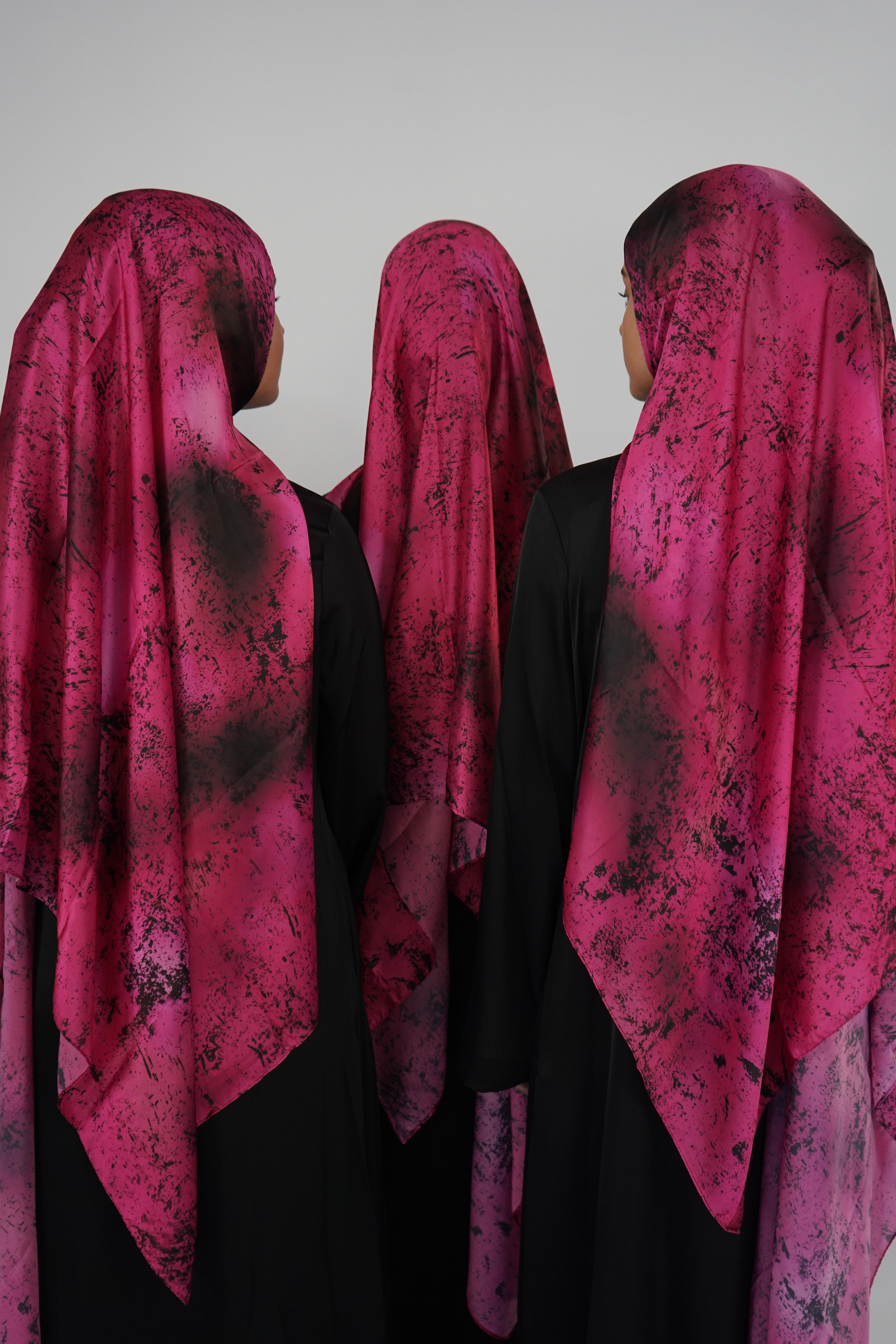 Print Satin Hijab - Fuchsia Smoke