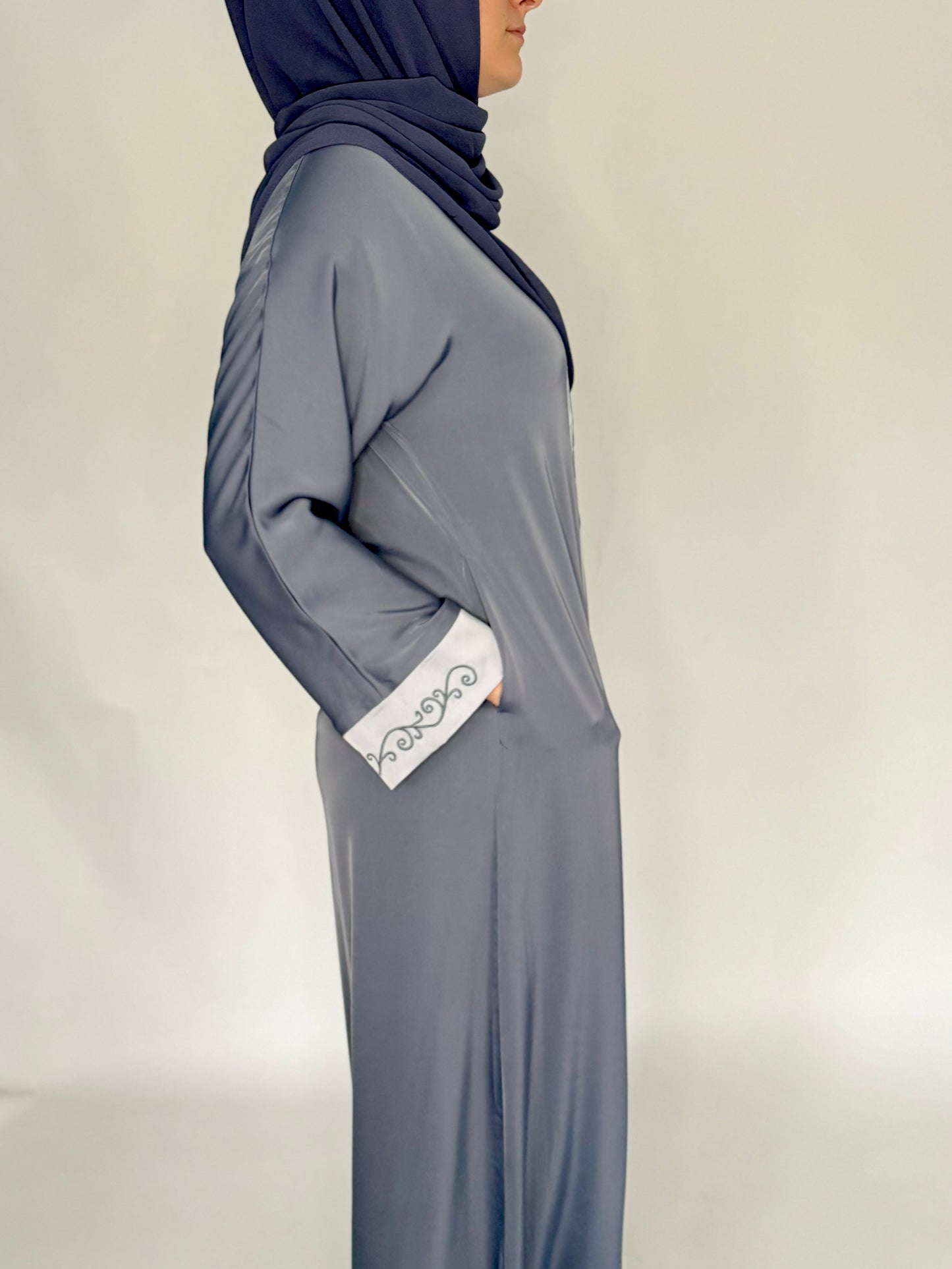 Zip Up Embroidery Abaya - Gray