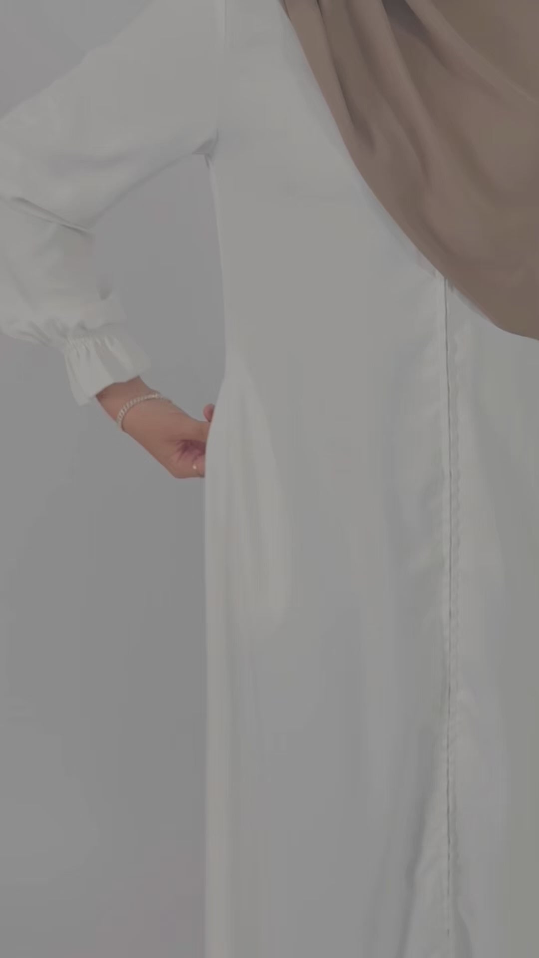 Zip Up Poet Sleeve Abaya - White