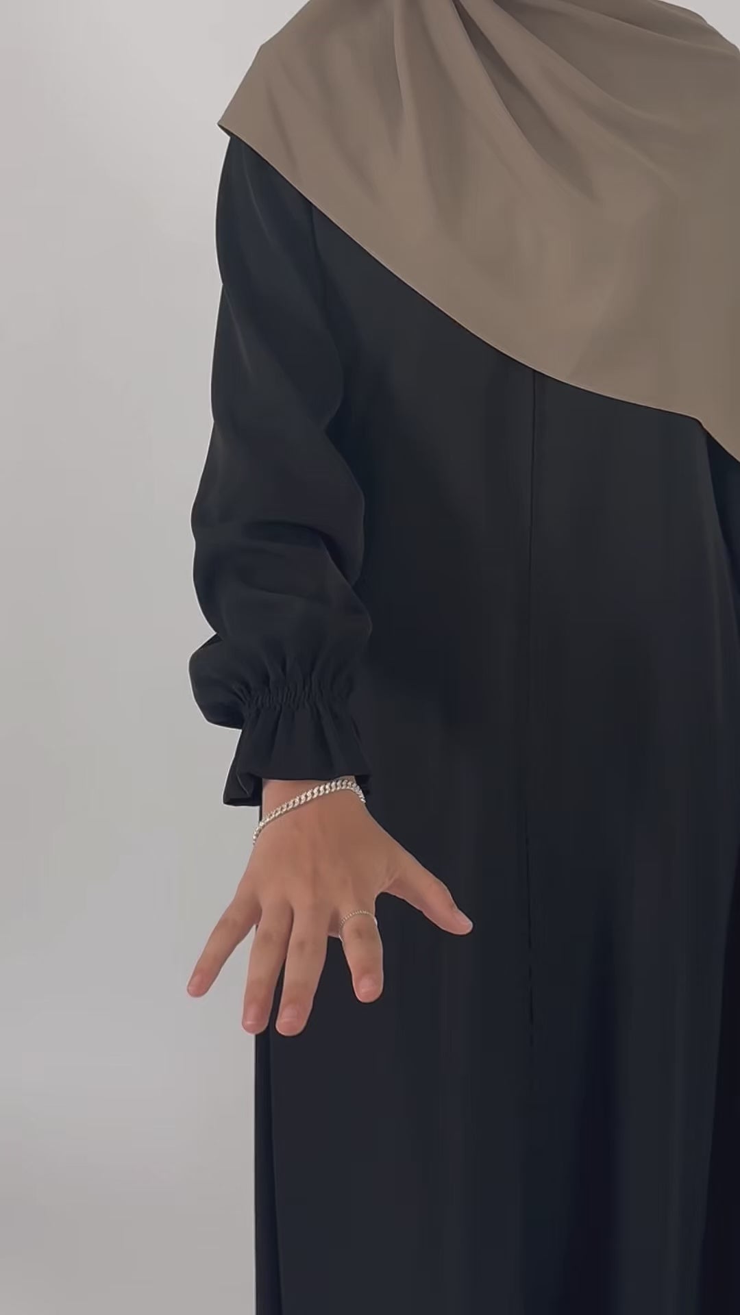 Zip Up Poet Sleeve Abaya - Black