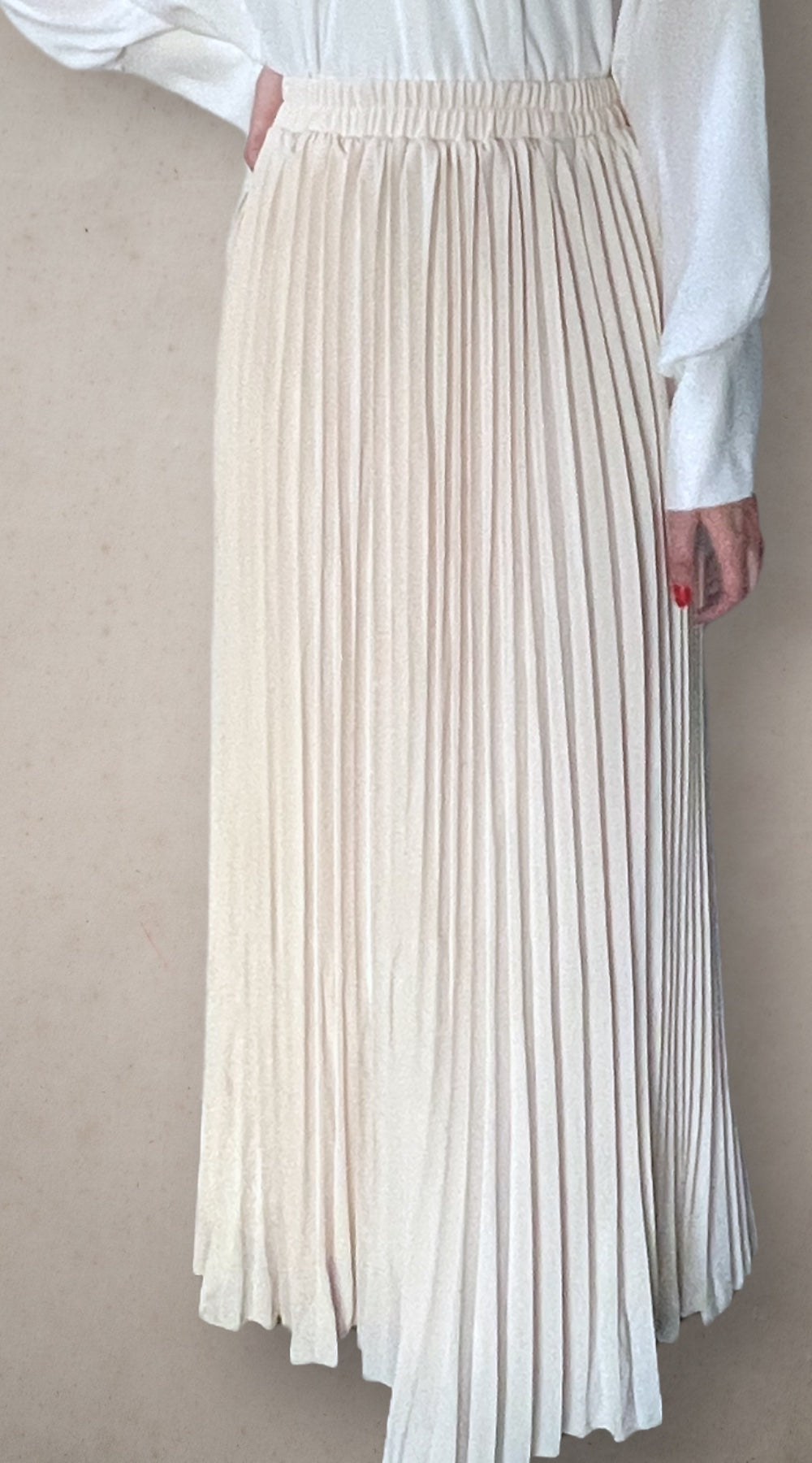 Pleated Skirt Beige