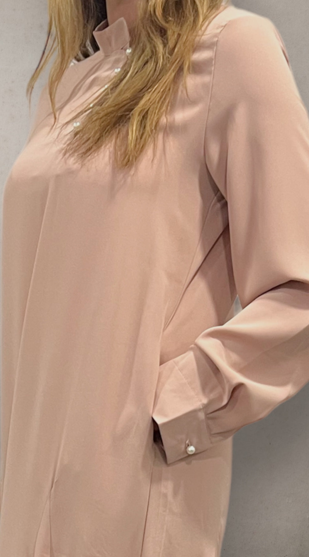 Pearl Side Button-Up Abaya Light Pink