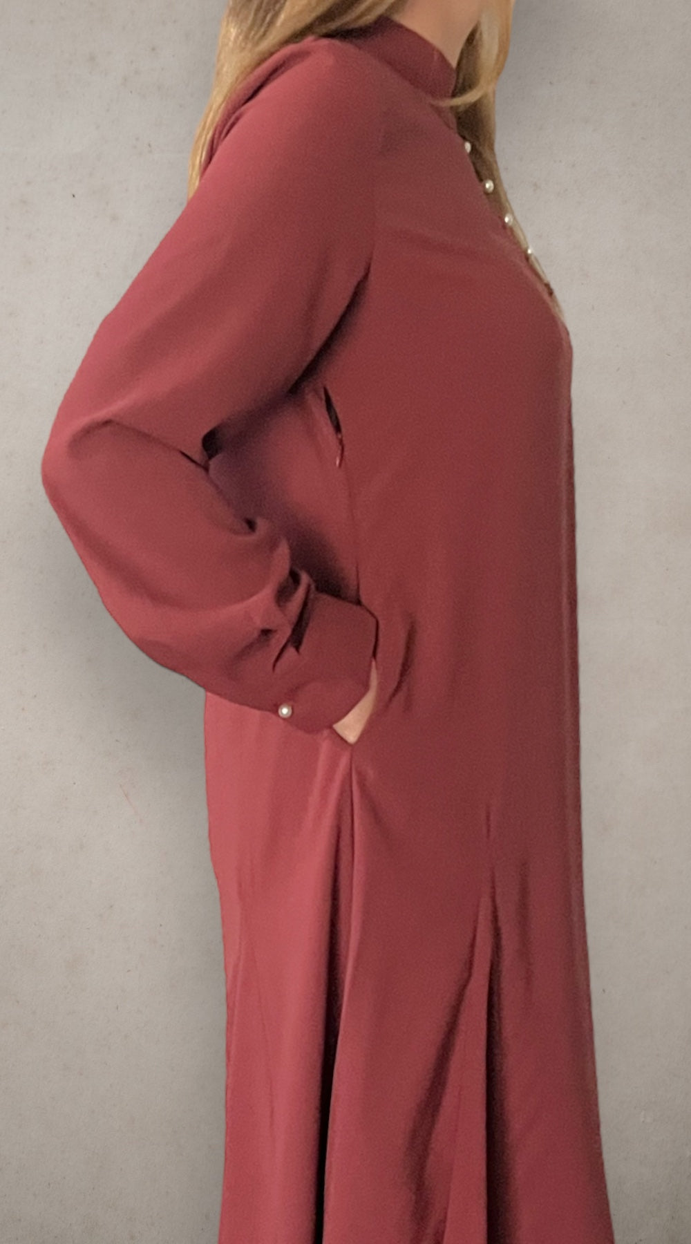 Pearl Side Button-Up Abaya Maroon